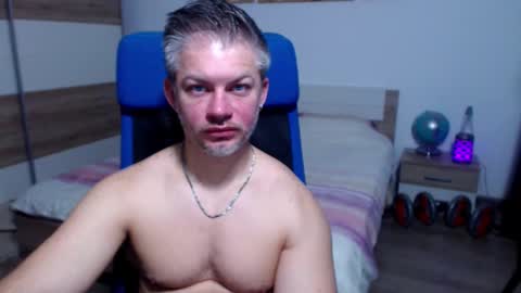 Snapshot of robbyshawz chatting on 12-03-25, 05:26 robbyshawz online show from 12-03-25, 05:26