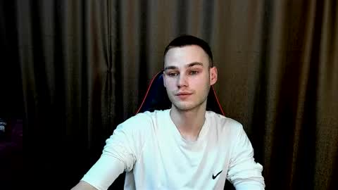 Snapshot of robert10211 chatting on 01-06-26, 07:34 robert10211 online show from 01-06-26, 07:34