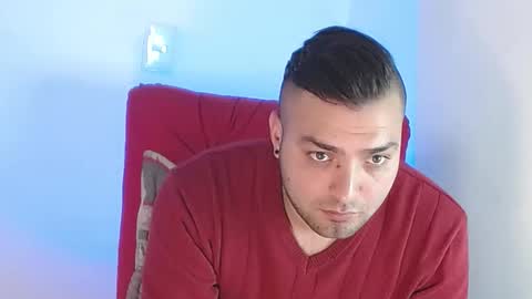 Snapshot of robert_leroy chatting on 02-01-25, 07:02 Stiven - online show from 02-01-25, 07:02