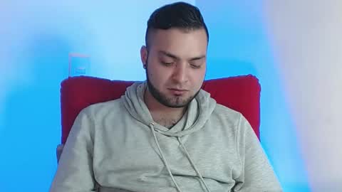 Snapshot of robert_leroy chatting on 02-09-25, 10:11 Stiven - online show from 02-09-25, 10:11