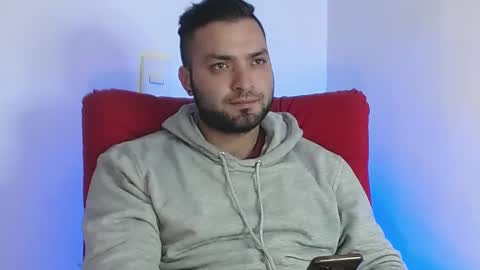 Snapshot of robert_leroy chatting on 02-17-25, 12:48 Stiven - online show from 02-17-25, 12:48