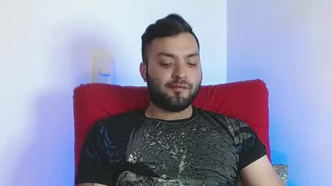 Snapshot of robert_leroy chatting on 02-24-25, 06:38 Stiven - online show from 02-24-25, 06:38