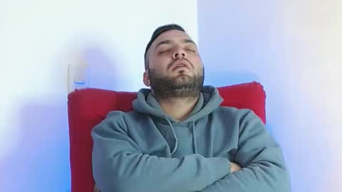 Snapshot of robert_leroy chatting on 03-09-25, 08:29 Stiven - online show from 03-09-25, 08:29