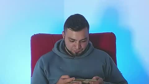 Snapshot of robert_leroy chatting on 09-30-25, 05:45 Stiven - online show from 09-30-25, 05:45