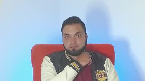 Snapshot of robert_leroy chatting on 10-17-25, 06:05 Stiven - online show from 10-17-25, 06:05