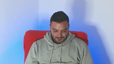 Snapshot of robert_leroy chatting on 11-05-25, 08:03 Stiven - online show from 11-05-25, 08:03