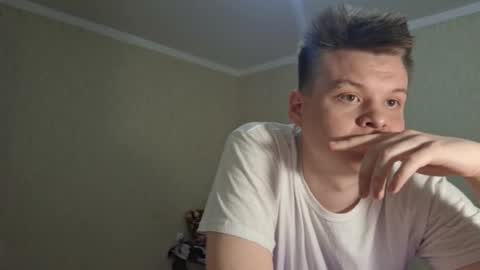 Snapshot of robertdedildo chatting on 12-11-24, 12:55 Robert online show from 12-11-24, 12:55