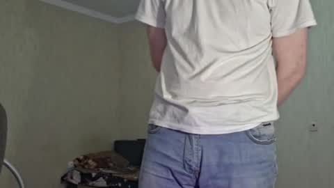 Snapshot of robertdedildo chatting on 12-12-24, 12:33 Robert online show from 12-12-24, 12:33