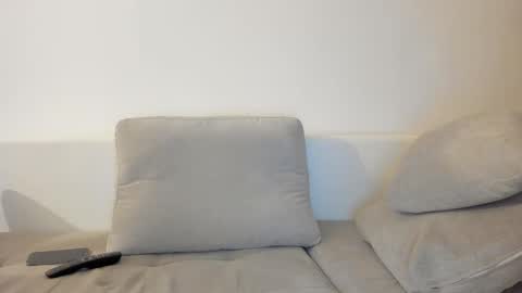 Snapshot of roberto4ever chatting on 11-11-25, 05:51 roberto4ever online show from 11-11-25, 05:51