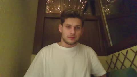 Snapshot of roberto_twink1 chatting on 01-28-25, 01:18 Roberto online show from 01-28-25, 01:18