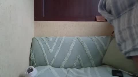 Snapshot of roberto_twink1 chatting on 11-10-25, 11:09 Roberto online show from 11-10-25, 11:09