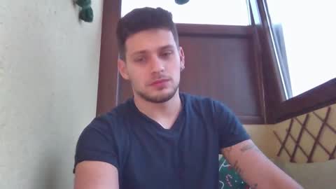 Snapshot of roberto_twink1 chatting on 12-04-25, 05:50 Roberto online show from 12-04-25, 05:50