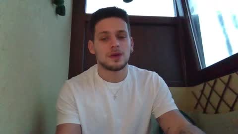 Snapshot of roberto_twink1 chatting on 12-05-25, 05:38 Roberto online show from 12-05-25, 05:38