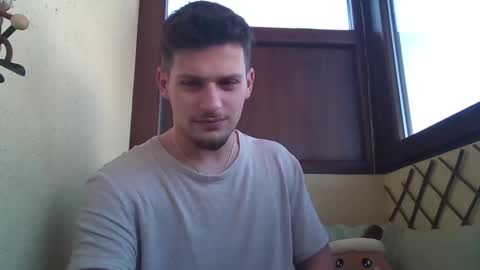 Snapshot of roberto_twink1 chatting on 01-12-26, 07:46 Roberto online show from 01-12-26, 07:46