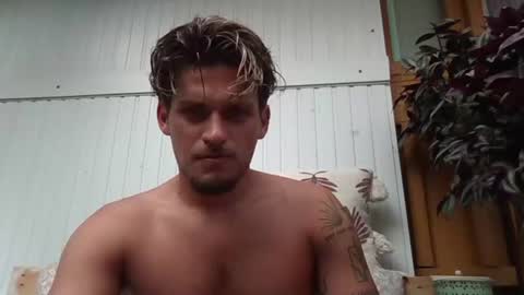Snapshot of roberto_twink1 chatting on 07-16-26, 08:42 Roberto online show from 07-16-26, 08:42