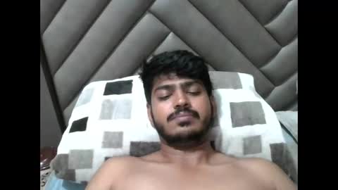 Snapshot of robertsalia220 chatting on 02-21-26, 08:21 Robertsalia online show from 02-21-26, 08:21