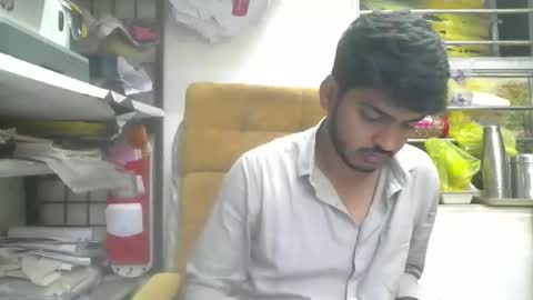 Snapshot of robertsalia220 chatting on 03-12-26, 12:44 Robertsalia online show from 03-12-26, 12:44