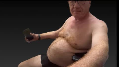 RobertTheRabbit online show from 12-15-25, 01:48