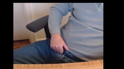 robidan6923 online show from 01-31-25, 06:47