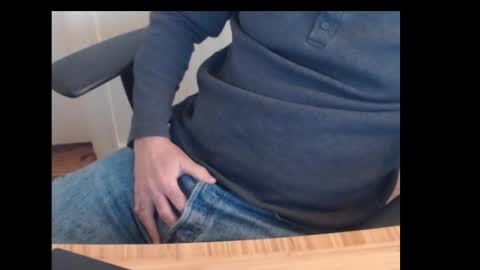 robidan6923 online show from 02-26-25, 02:36