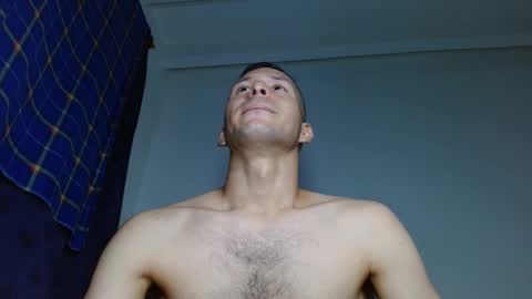 Snapshot of robinhotsexy chatting on 01-22-25, 05:37 robinhotsexy online show from 01-22-25, 05:37