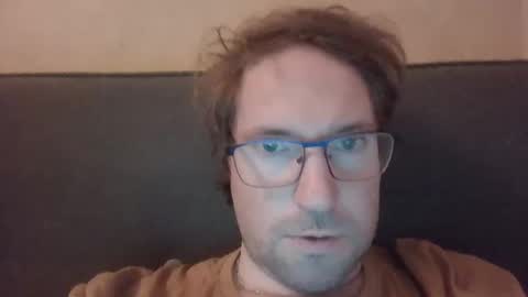 robinouhot online show from 02-25-25, 09:46