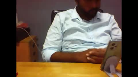 Snapshot of robinsantal chatting on 11-06-25, 06:03 robinsantal online show from 11-06-25, 06:03