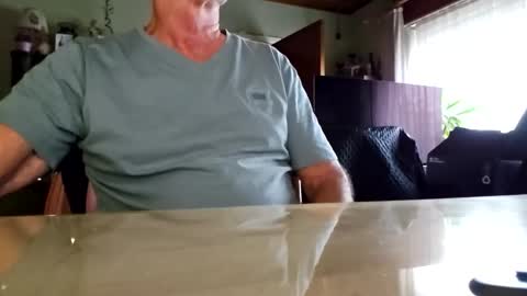 robke1966 online show from 10-29-25, 07:43