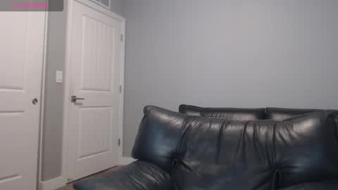 Snapshot of robknocks chatting on 03-12-26, 10:49 Rob Knocks online show from 03-12-26, 10:49