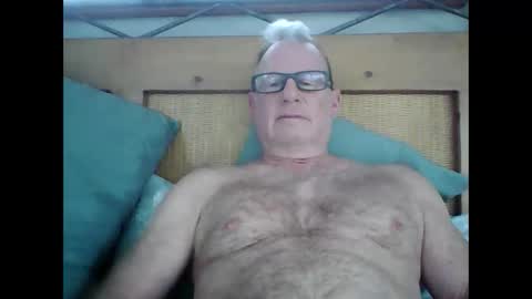 Snapshot of robo0000 chatting on 12-01-25, 04:23 robo0000 online show from 12-01-25, 04:23