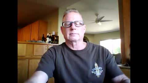 Snapshot of robo0000 chatting on 05-01-26, 12:37 robo0000 online show from 05-01-26, 12:37