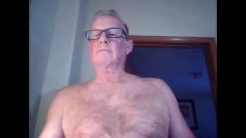 Snapshot of robo0000 chatting on 05-16-26, 12:29 robo0000 online show from 05-16-26, 12:29