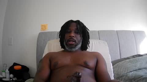 Snapshot of robo_cox chatting on 09-22-25, 12:12 BBC America online show from 09-22-25, 12:12