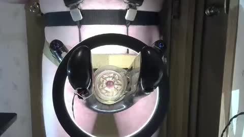 Robodickmilker online show from 12-23-24, 08:25