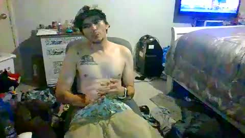 Snapshot of robwit8 chatting on 11-29-25, 11:24 Rob witha 8 online show from 11-29-25, 11:24