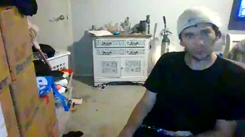 Snapshot of robwit8 chatting on 12-02-25, 12:27 Rob witha 8 online show from 12-02-25, 12:27