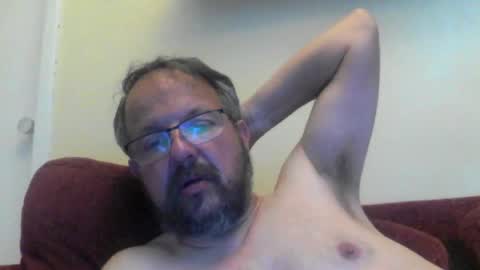 Snapshot of robxx32 chatting on 06-18-26, 12:00 robxx32 online show from 06-18-26, 12:00