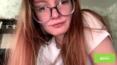 Snapshot of robynsentinella chatting on 12-16-25, 12:48 robynsentinella online show from 12-16-25, 12:48