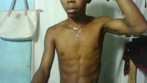 rocardo1510 online show from 03-06-25, 06:52