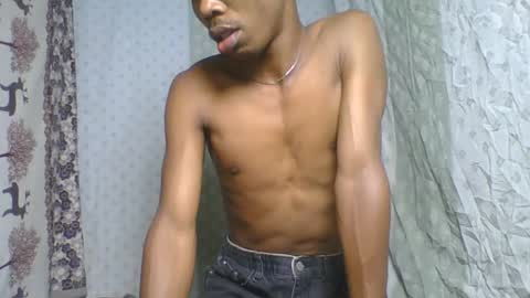 rocardo1510 online show from 10-12-25, 07:24