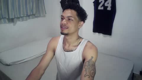 Rocco online show from 10-31-25, 01:01