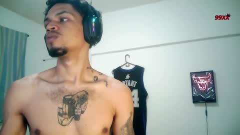 Rocco online show from 11-19-25, 02:50