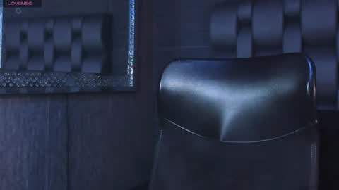 rocco_santos online show from 11-22-25, 01:26