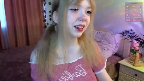 Snapshot of rochelle_dolly chatting on 12-14-25, 09:36 rochelle_dolly online show from 12-14-25, 09:36