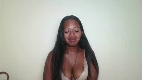 rochellinah online show from 05-06-26, 06:13