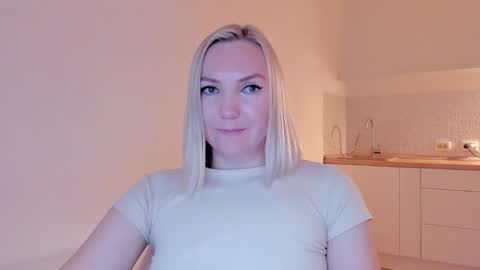 Snapshot of rock__baby chatting on 12-22-24, 05:01 rock__baby online show from 12-22-24, 05:01