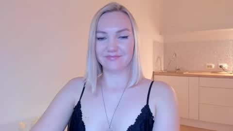 Snapshot of rock__baby chatting on 12-24-24, 12:22 rock__baby online show from 12-24-24, 12:22