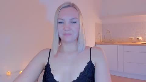 Snapshot of rock__baby chatting on 01-11-25, 04:16 rock__baby online show from 01-11-25, 04:16