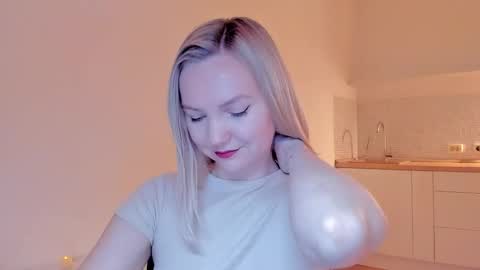 Snapshot of rock__baby chatting on 01-18-25, 11:33 rock__baby online show from 01-18-25, 11:33