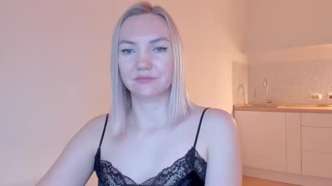 Snapshot of rock__baby chatting on 02-08-25, 06:22 rock__baby online show from 02-08-25, 06:22